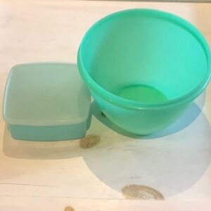 Green Tupperware Bowl Square Round Container Clear Lid